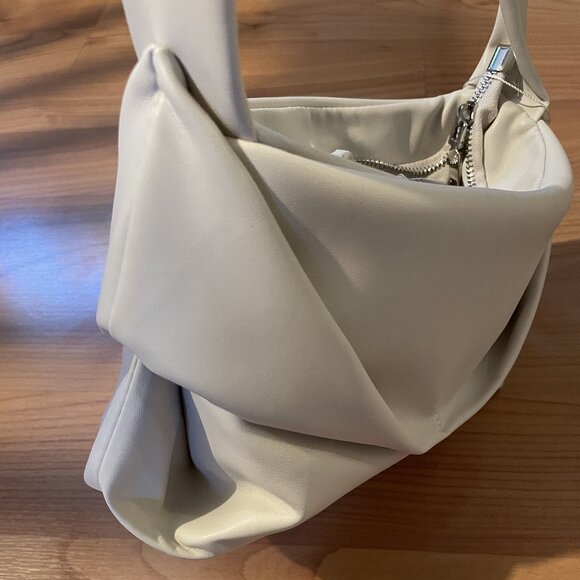 STREET LEVEL handbag! So Soft Vegan Leather Cream Knot Bag. RARE Shoulder Purse! - Picture 14 of 16